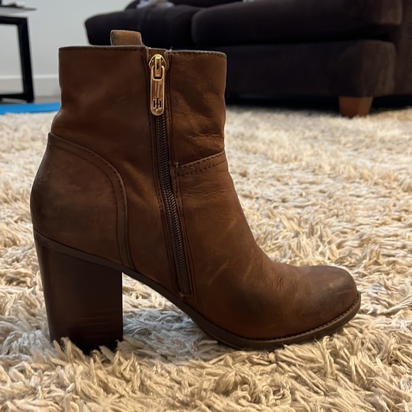 Booties - Picture 3 of 10